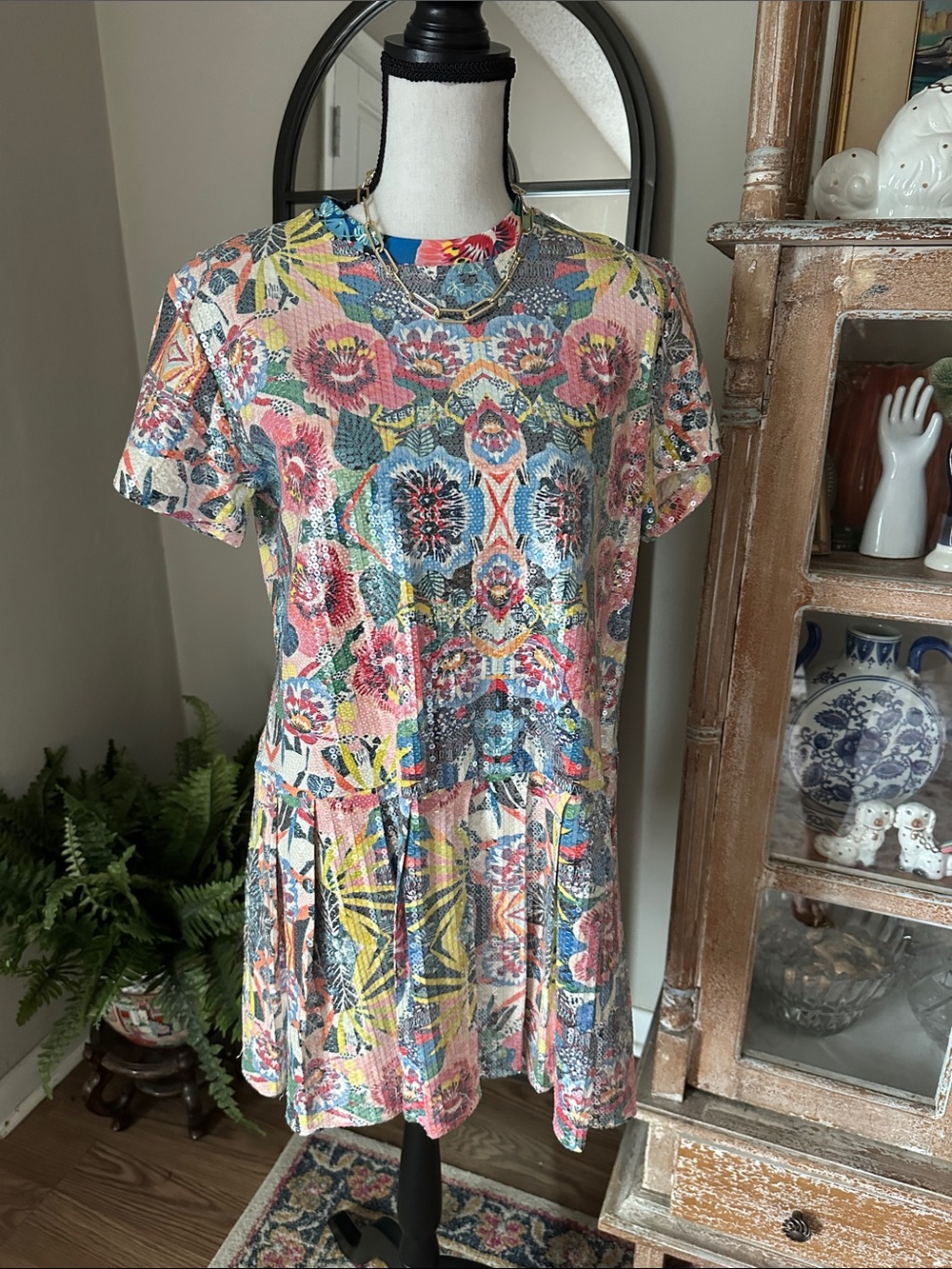 QUEEN OF SPARKLES // Floral Sequin Tee Dress